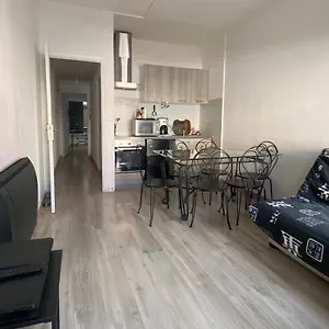 Appartamento Coeur De Au 1er 66m2, Vu Sur La Place, Gap